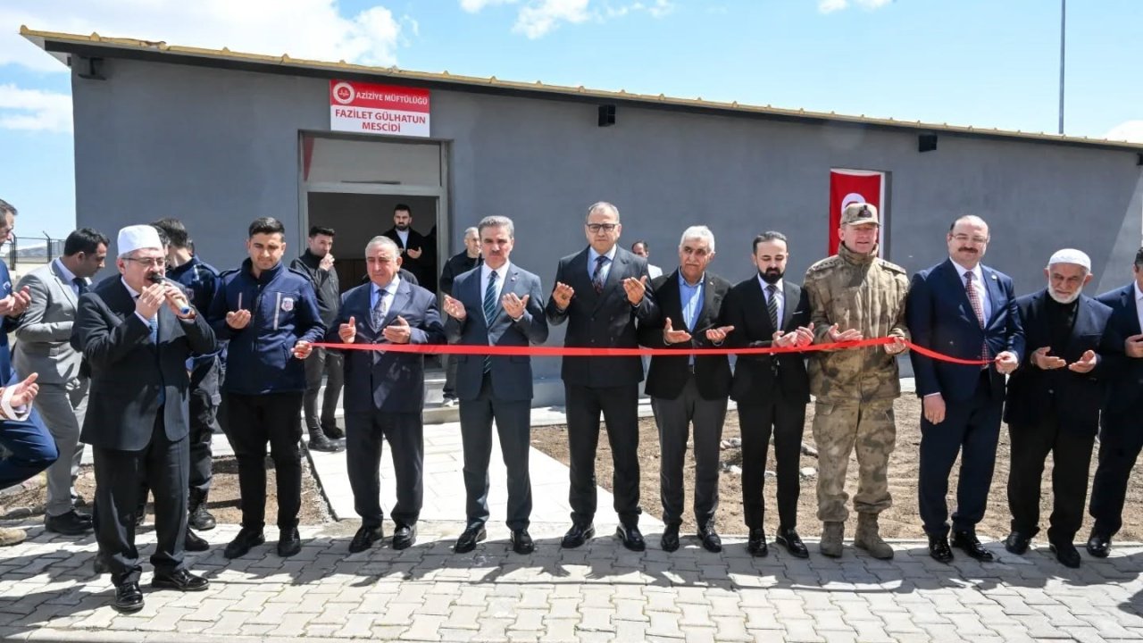 Cezaevi yerleşkesine mescit açıldı