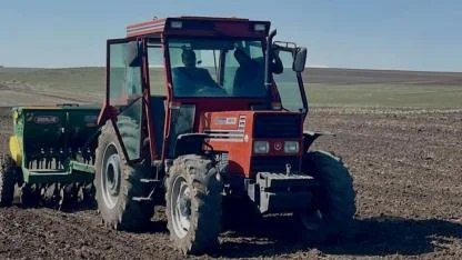 Çiftçilerin ekim mesaisi sürüyor