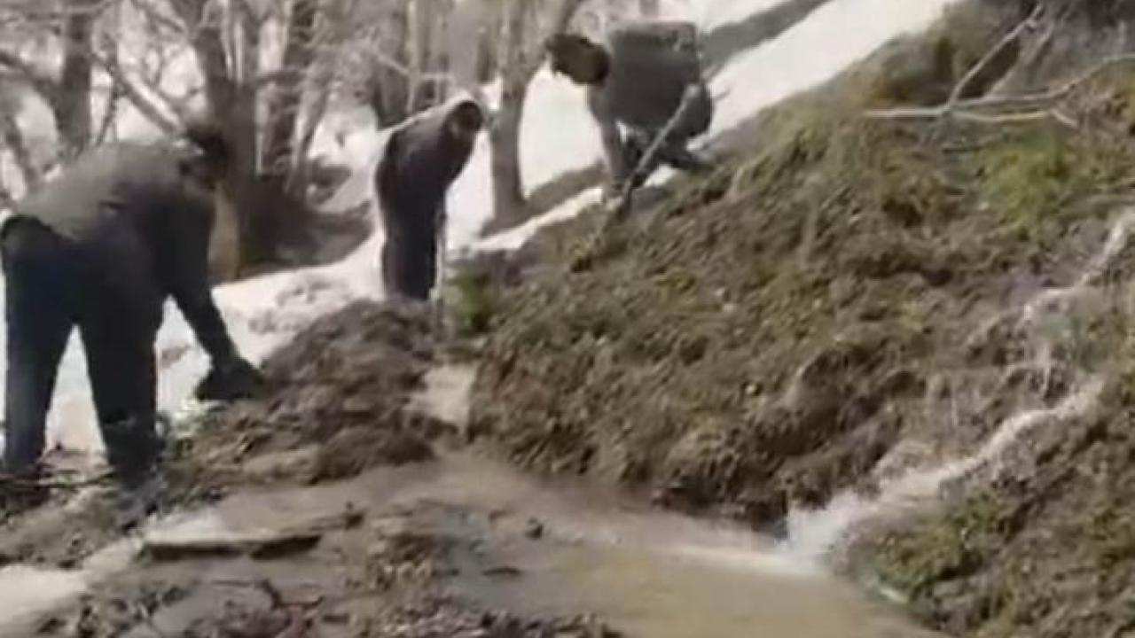 Doğanın iki yüzü dağda kar, mahallede su taşkını