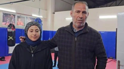 Eldivenleri giydi en büyük destek babasından geldi