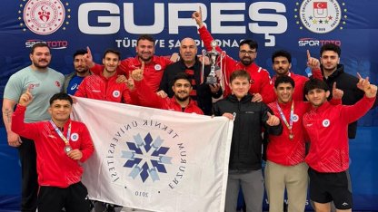 ETÜ güreşçileri ÜNİLİG’de 21 madalya kazandı