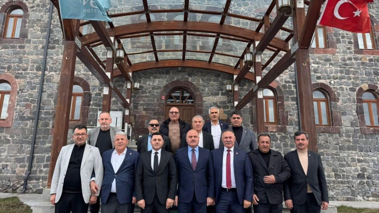 Fuat Arslan, Kars İl Genel Meclis Başkanı seçildi