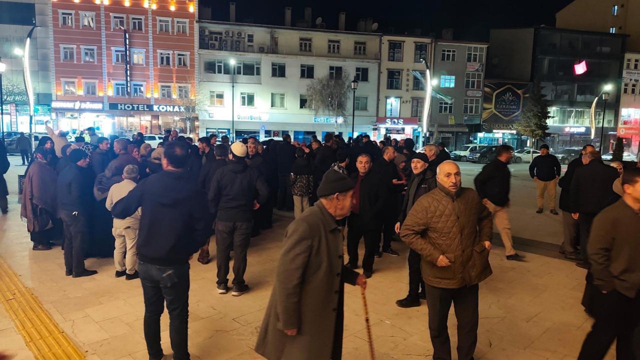 Hacı adayları Kars’tan dualarla uğurlandı