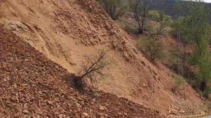 Heyelan anı cep telefonu kamerasına yansıdı