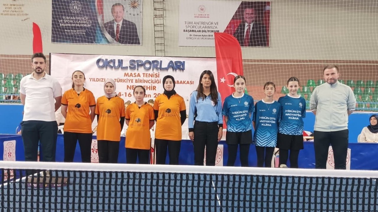 Horasan masa tenisinde Türkiye dokuzuncusu oldu