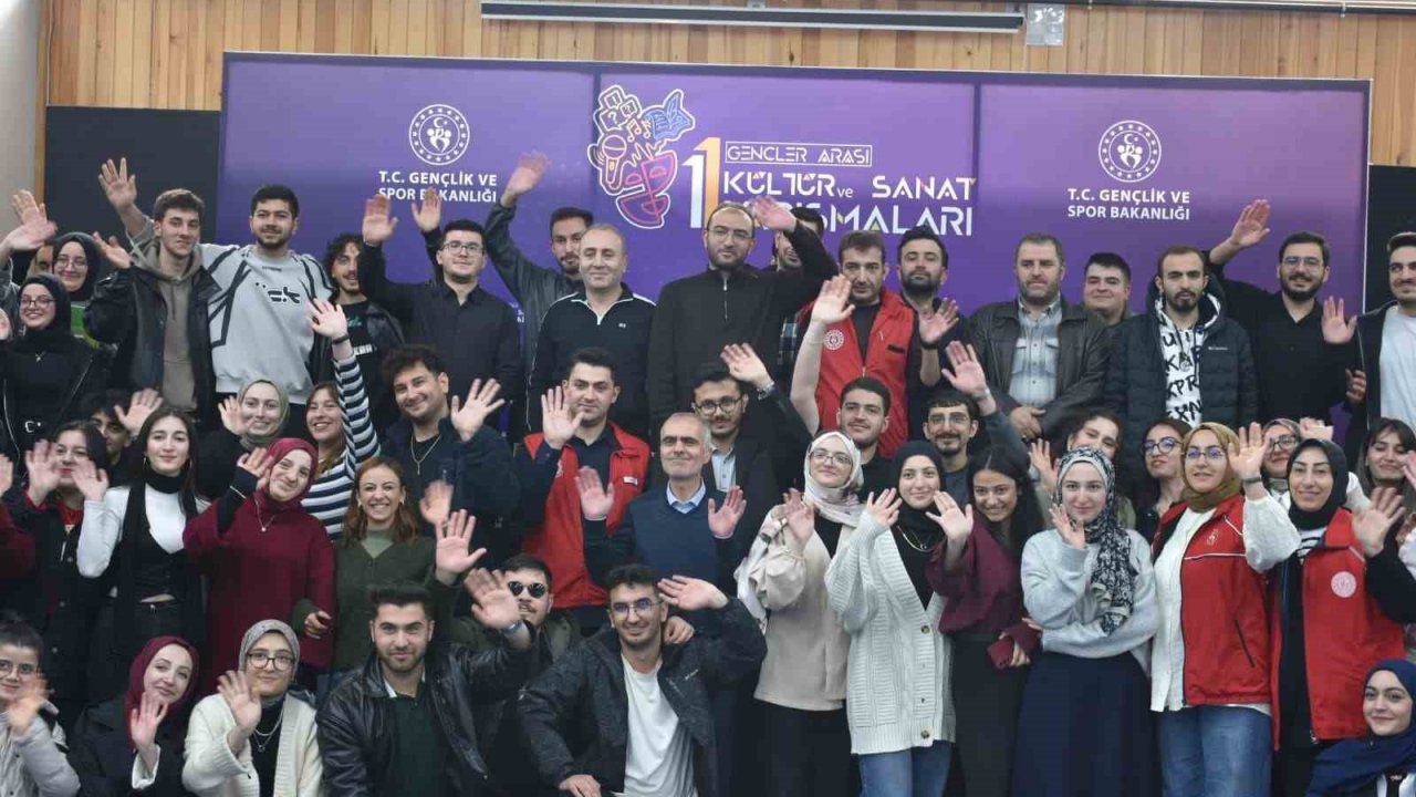 Hukuk Fakültesi öğrencilerinin büyük başarısı