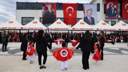 Iğdır’da 23 Nisan coşkusu: Özel bireylerden duygulandıran gösteri