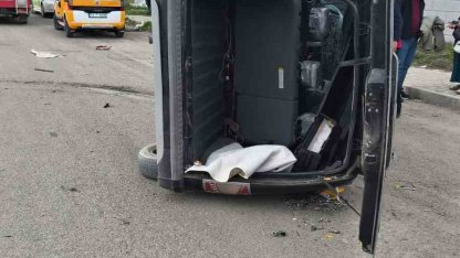 Iğdır’da kaza: Araç takla attı, 2 yaralı