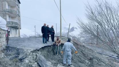 Kar ve sağanak hasar bıraktı