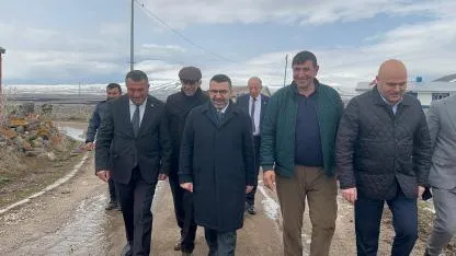 Karakale köyüne yeni yol geliyor