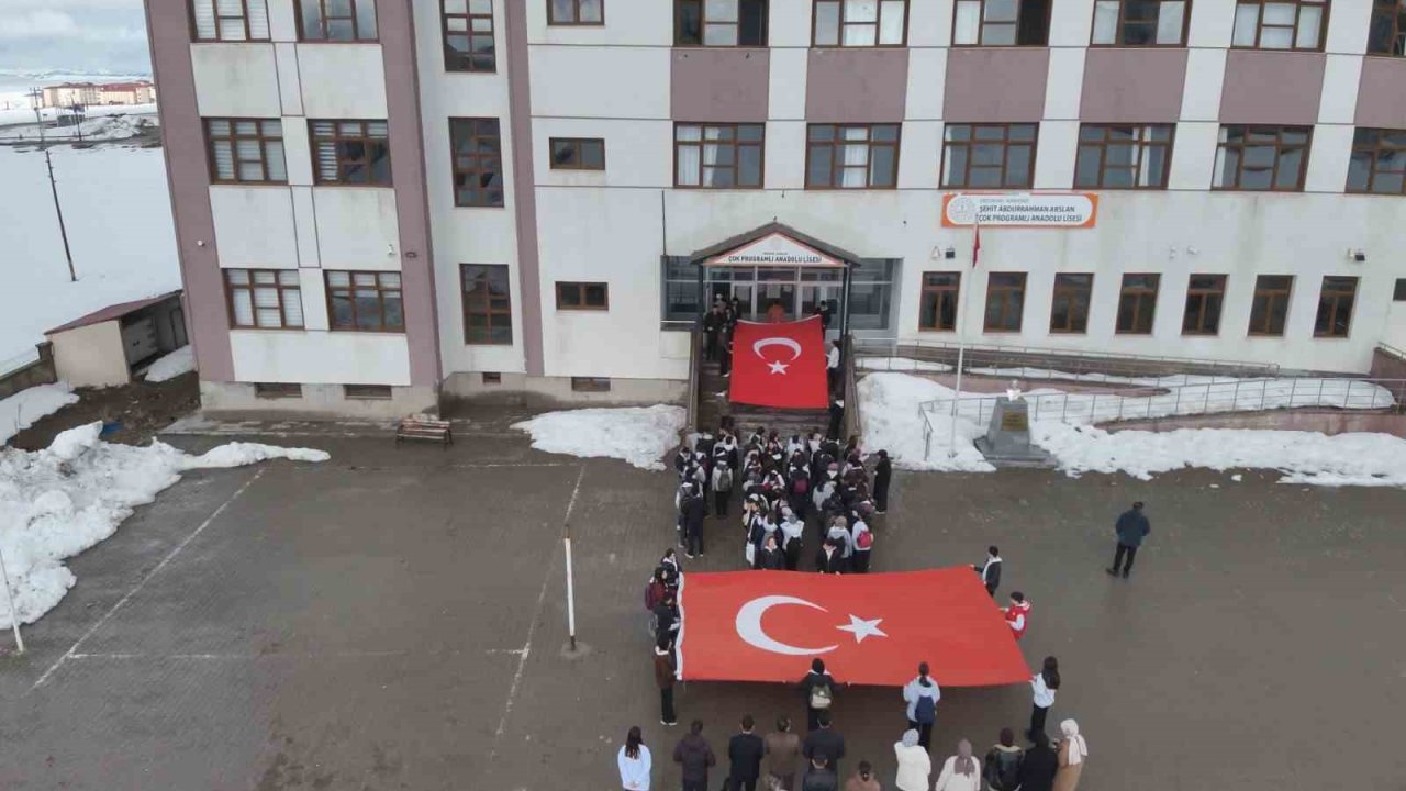 Karayazılı gençlerin vefa duruşu