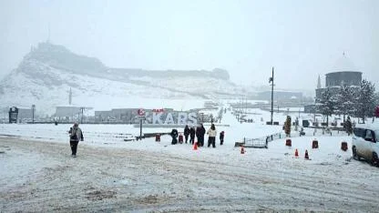 Kars, gece yarısından itibaren yine beyaza bürünecek