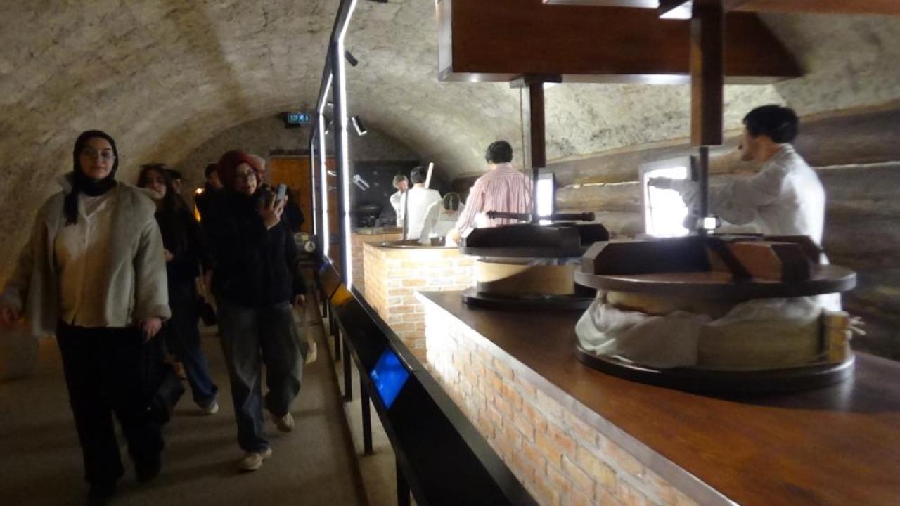 Kars Peynir Müzesi turistlerin gözdesi oldu