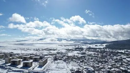 Kars ve Sarıkamış beyaza büründü: Doğu’nun masalsı kış manzarası havadan görüntülendi