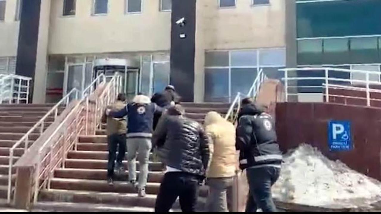 Kars’ta 6 Afgan uyruklu düzensiz göçmen yakalandı