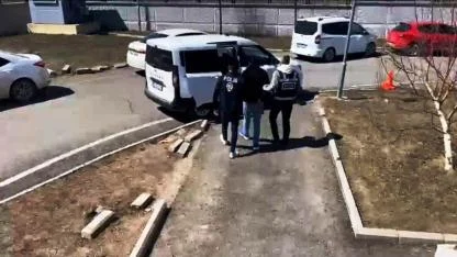 Kars’ta 8 ayrı suçtan aranan suç makinesi yakalandı
