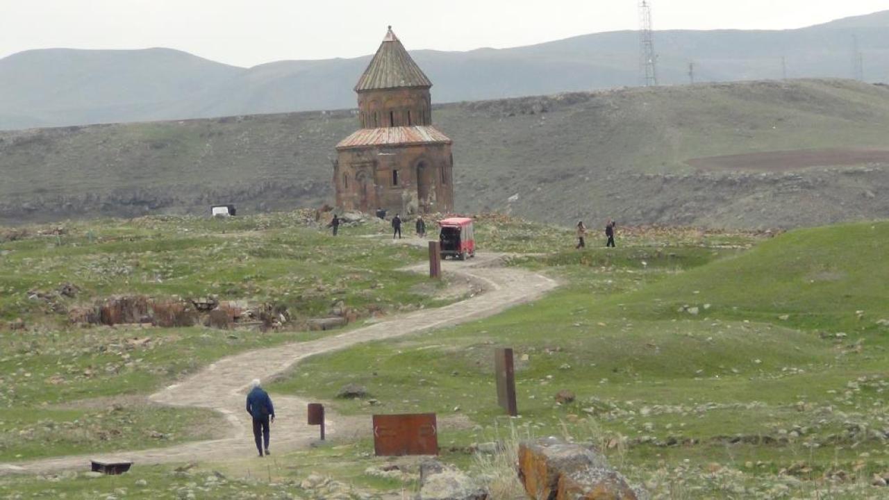 Ani Ören Yeri’ne yoğun ilgi