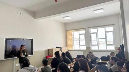 Kars’ta Yeşilay’dan gençlere farkındalık eğitimi