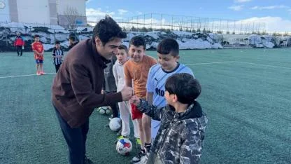 Kaymakam Aslantatar gençlik merkezinde gençlerle buluştu