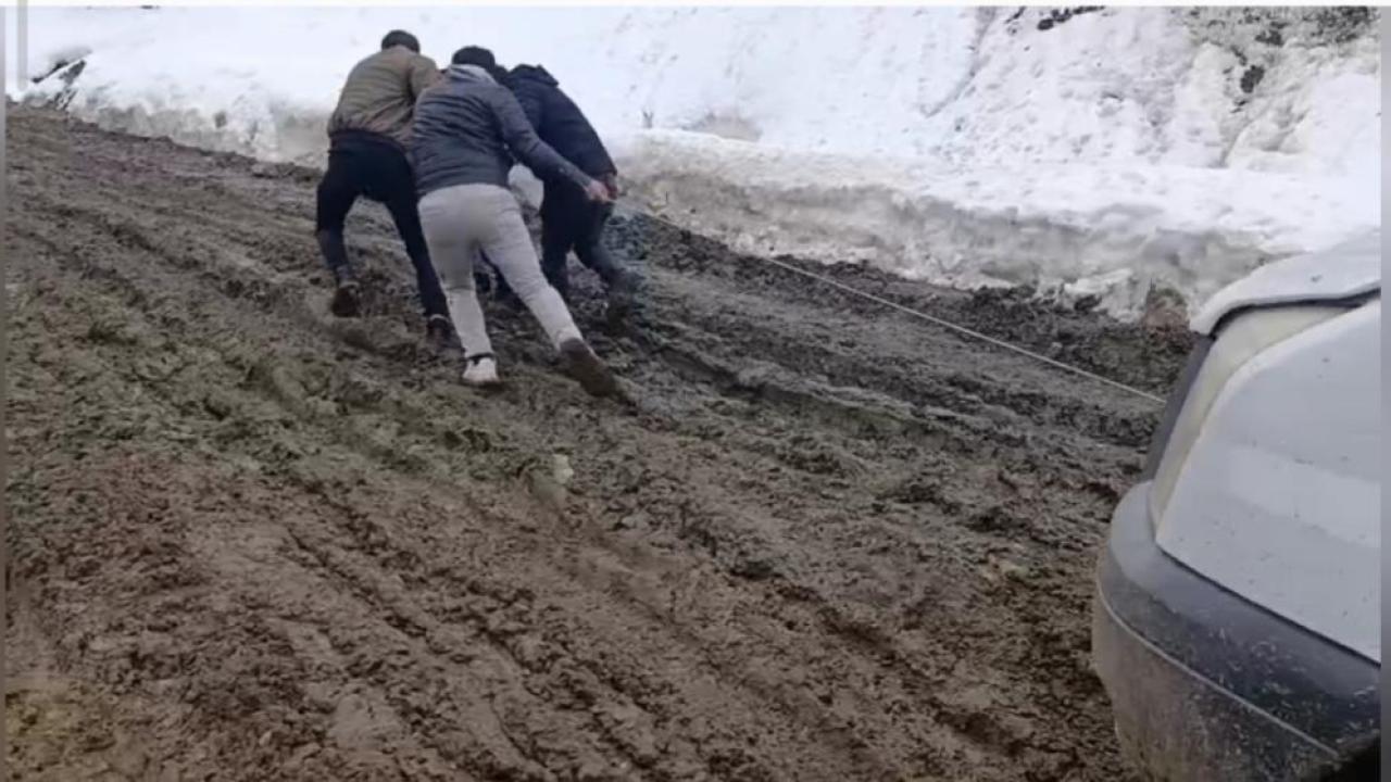 Kırsalda ulaşım kabusu