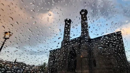 Meteorolojiden "Kuvvetli yağış ve rüzgar" uyarısı