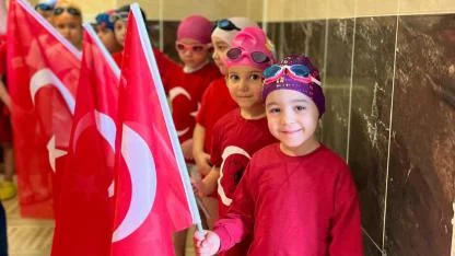 Minik kulaçlar Kars’ta büyük heyecan yarattı