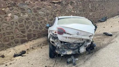 Otomobil sulama kanalına uçtu