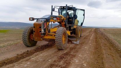 Patnos’ta köy yollarında stabilize çalışması