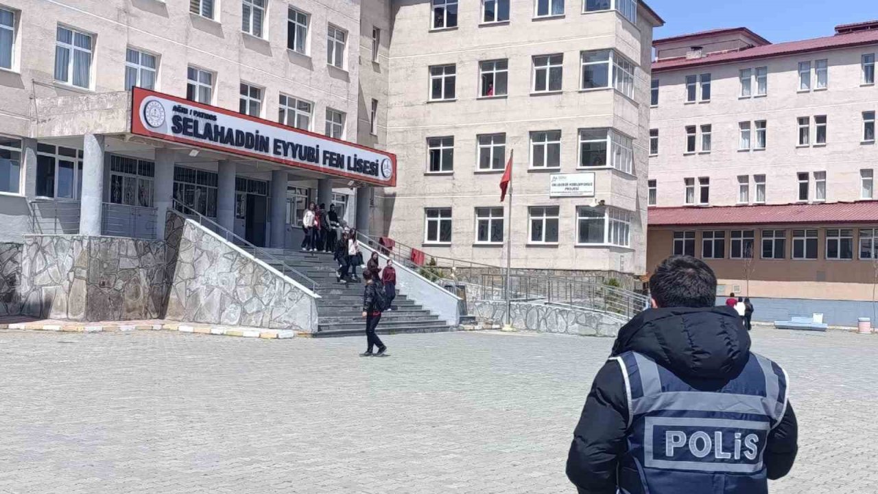 Patnos’ta okullarda güvenlik alarmı