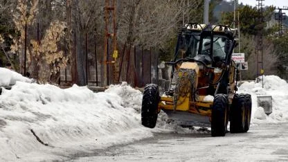 Sarıkamış’ta karla mücadele devam ediyor