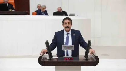 AK Parti Milletvekili Fırat’tan meslektaşlarına saldırıya tepki: "Avukatlar düşmanınız değil"