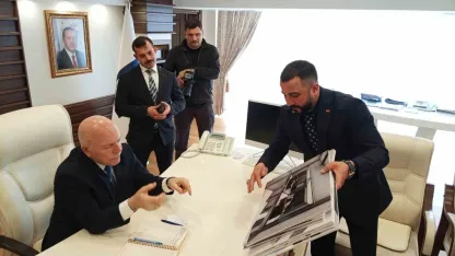 Emre Akdoğan’dan Başkan Sekmen’e ziyaret