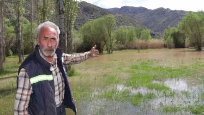 HES suları bahçeleri bastı, mahalle sakinleri çözüm bekliyor