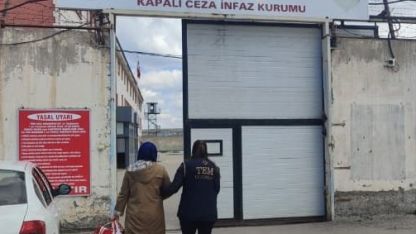 Kesinleşmiş hapis cezası bulunan 2 şahıs yakalandı