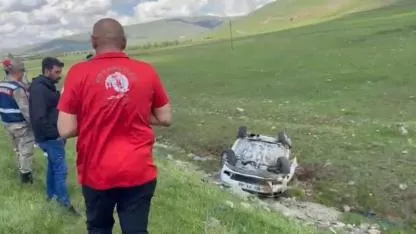 Kontrolden çıkan araç şarampole uçtu
