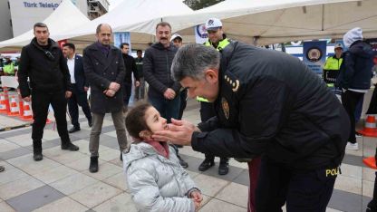 Trafik bilinci için tek yürek: Erzurum Emniyeti Havuzbaşı’ndaydı