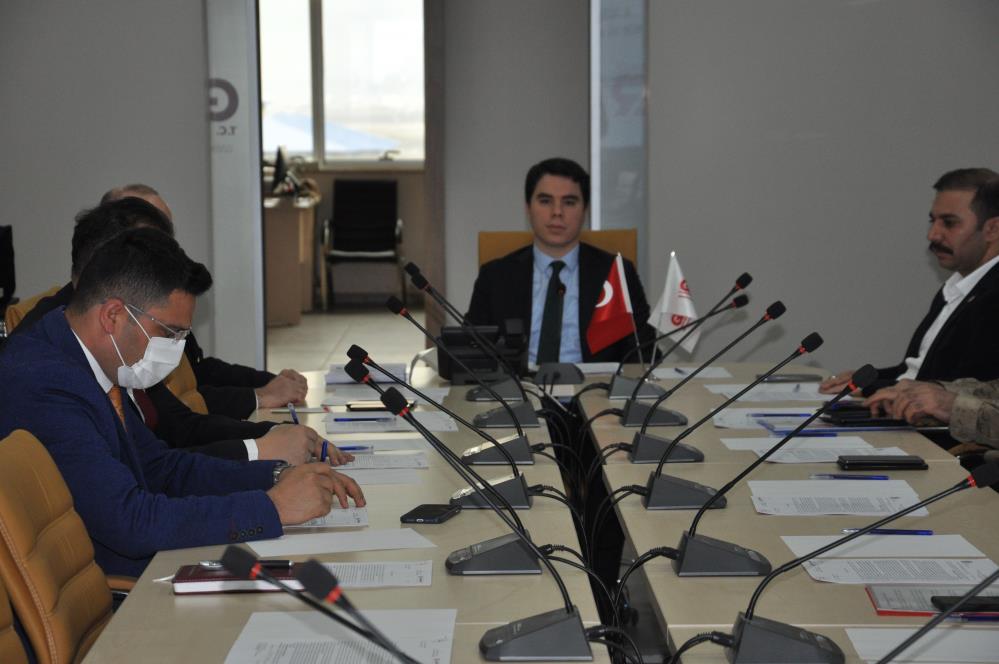 Kars'ta seçim tedbirleri toplantısı yapıldı