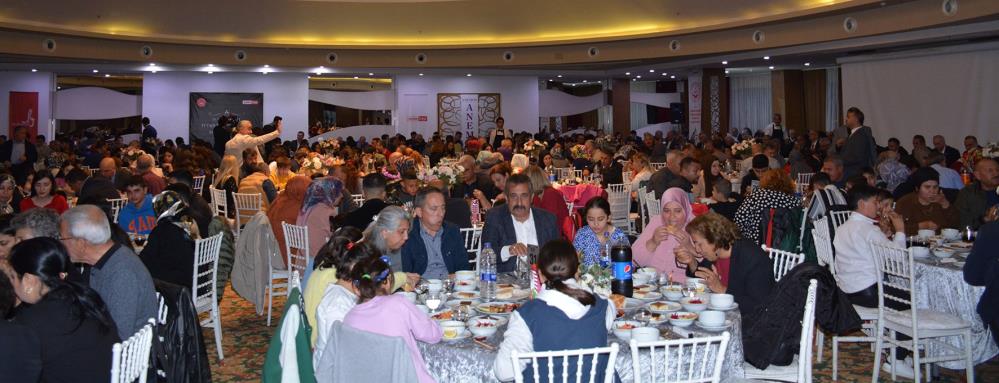 Koruyucu aile ve Sevgi Evleri çocukları iftarda buluştu
